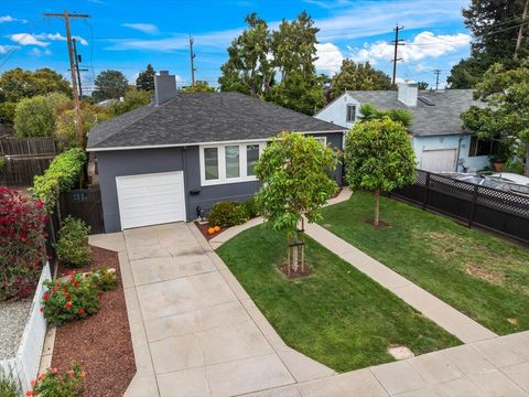 Tiny photo for 3605 Pacific Boulevard, SAN MATEO, CA 94403 (MLS # ML82025121)