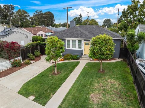 Tiny photo for 3605 Pacific Boulevard, SAN MATEO, CA 94403 (MLS # ML82025121)