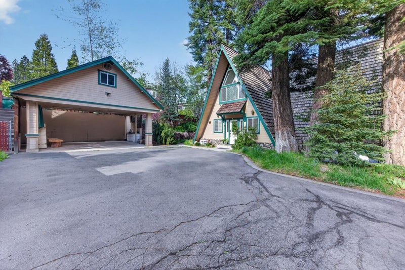 458 Peninsula Drive