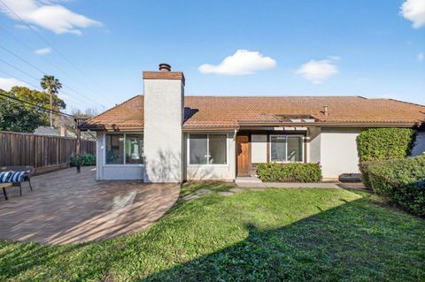 Photo of 2487 Redbud Court, SAN JOSE, CA 95128 (MLS # ML82030787)