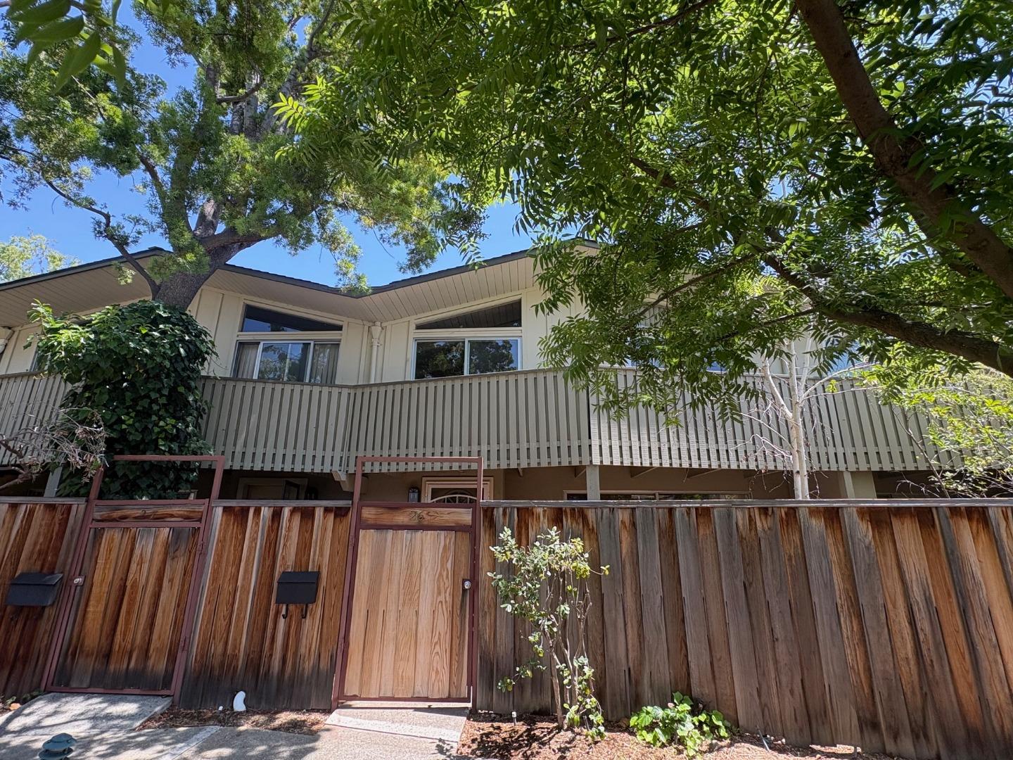 1155 Weyburn Lane 26