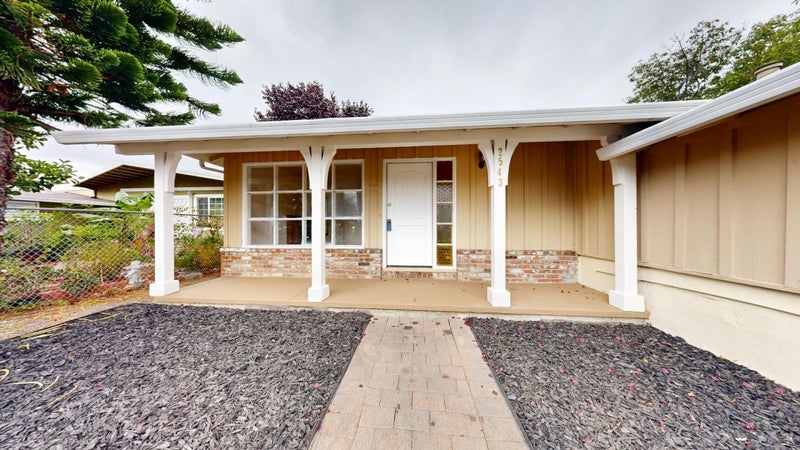 2543 Hazelwood Way