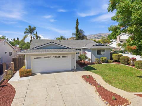 Photo of 2907 Queens Estates Court, SAN JOSE, CA 95135 (MLS # ML82046977)