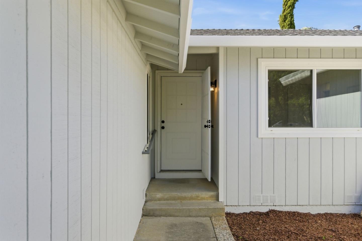 2907 Queens Estates Court