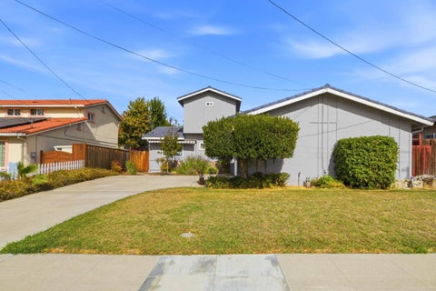 Photo of 984 Hobie Lane, San Jose, CA 95127 (MLS # ML82063286)