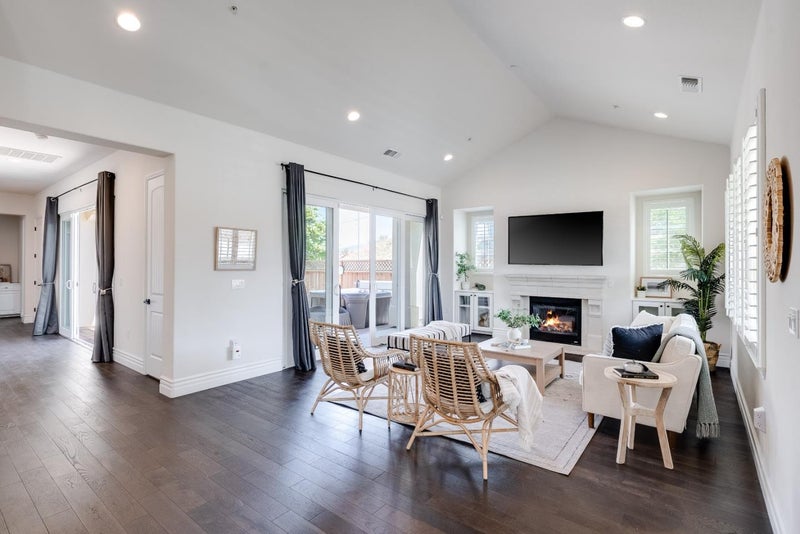 18402 McClellan Circle