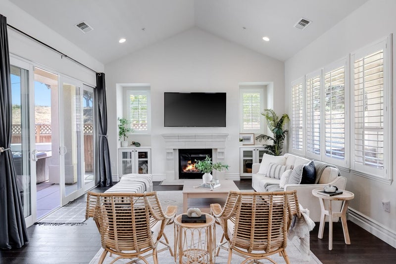18402 McClellan Circle