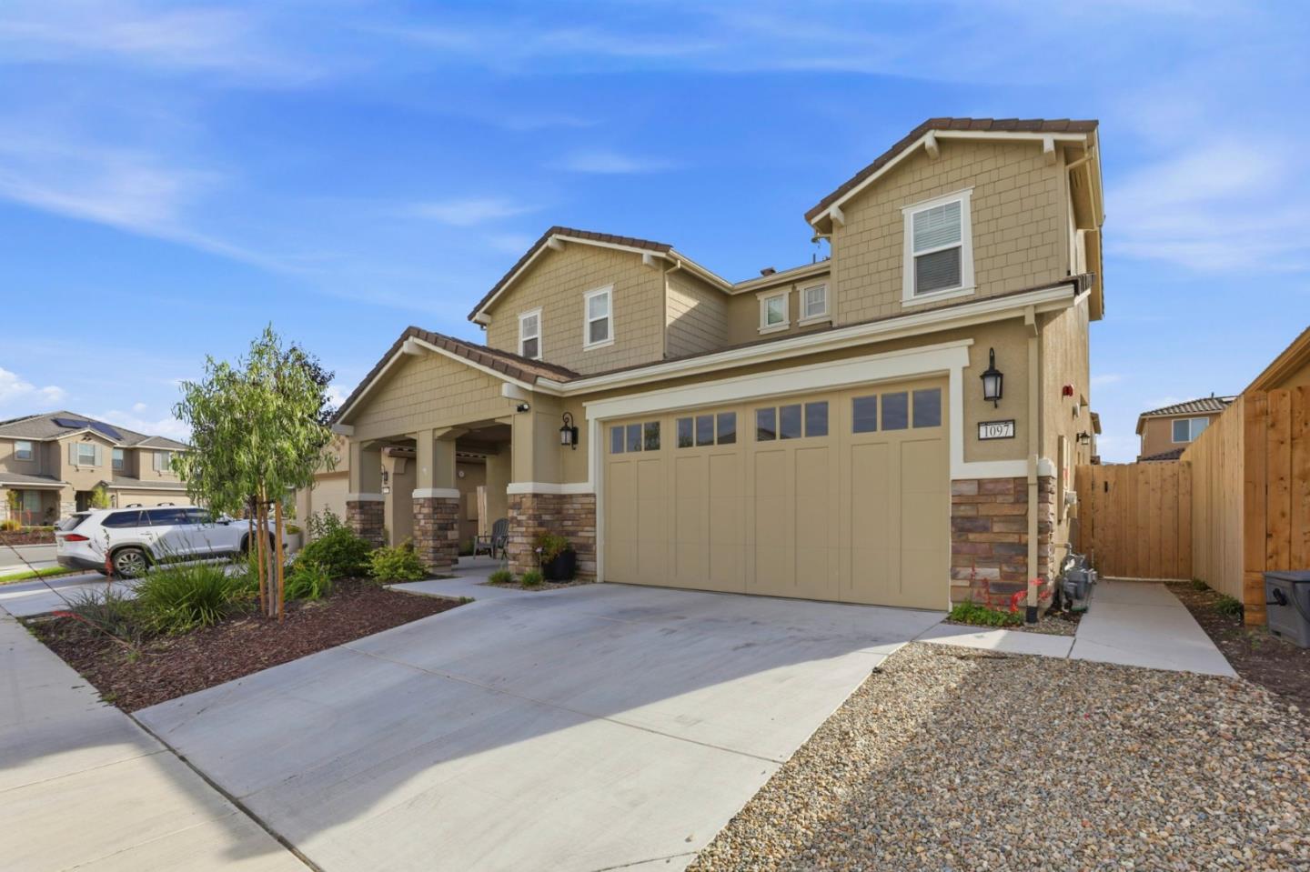 1097 Sunridge Drive