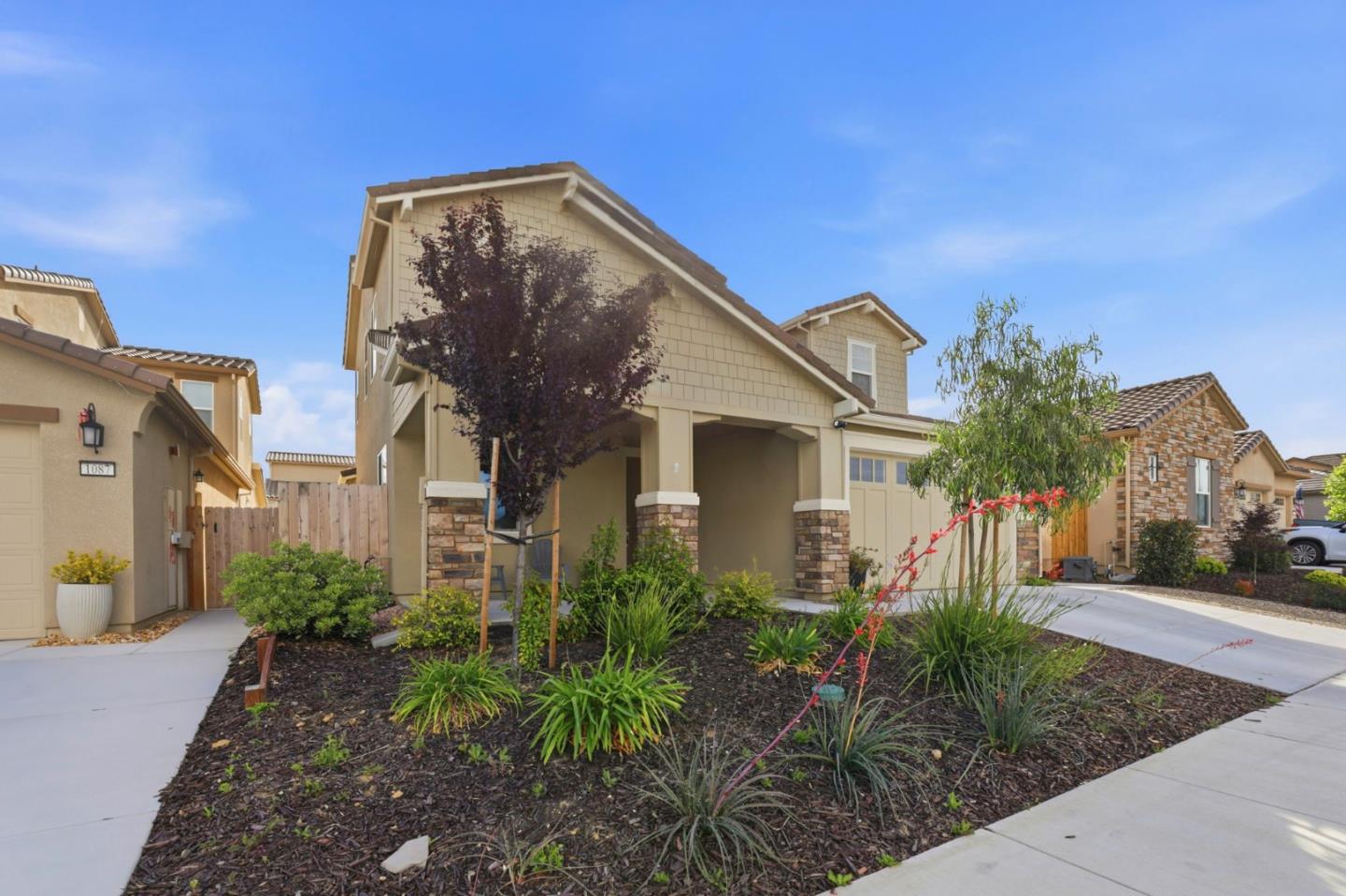 1097 Sunridge Drive