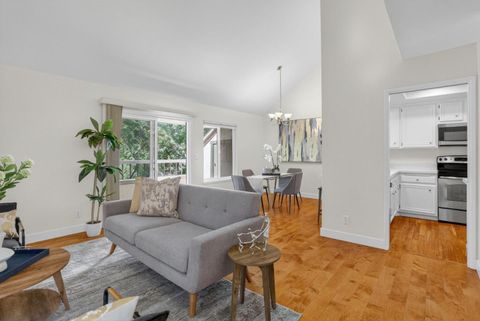 Tiny photo for 1874 Huxley Court, SAN JOSE, CA 95125 (MLS # ML82031211)