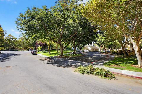 Tiny photo for 1874 Huxley Court, SAN JOSE, CA 95125 (MLS # ML82031211)