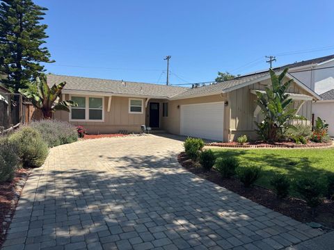 Photo of 5117 Englewood Drive, San Jose, CA 95129 (MLS # ML82048409)