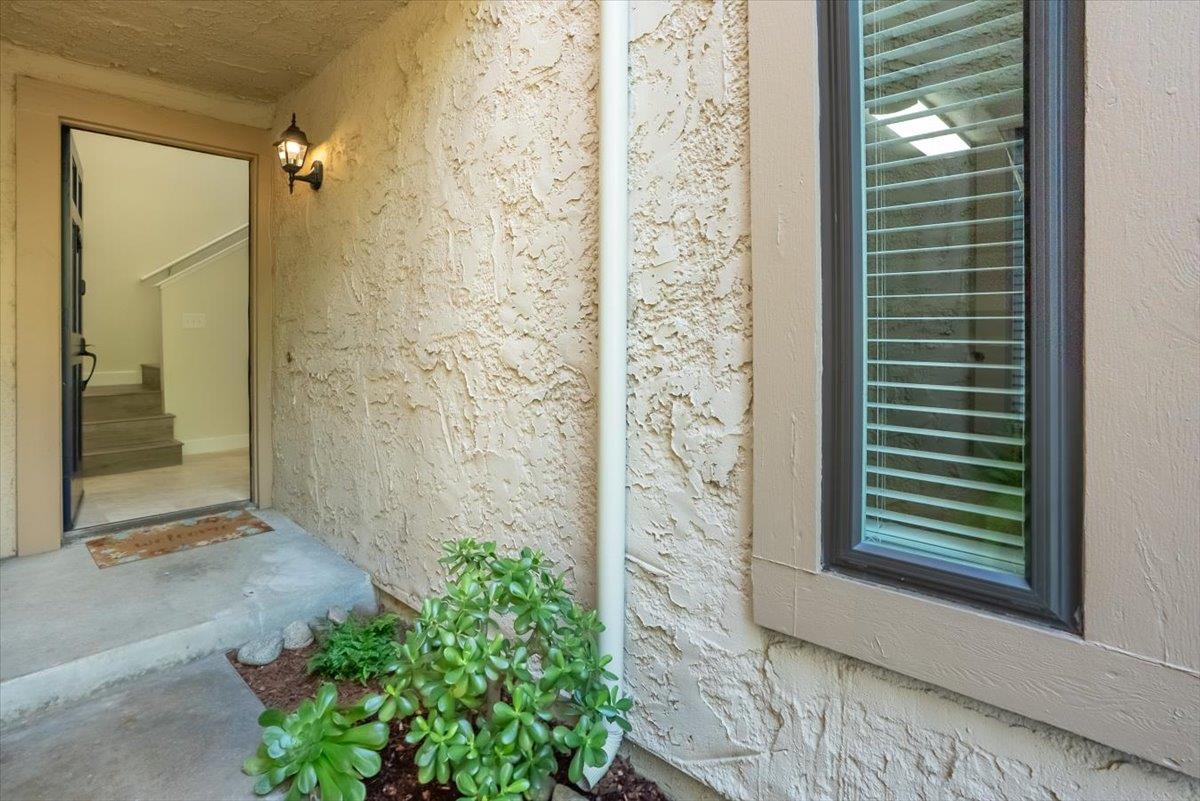 3069 Arlington Drive