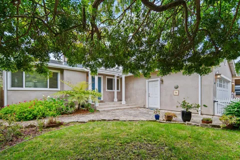 1109 McClellan Avenue, Monterey, CA 93940 - MLS#: ML82002575