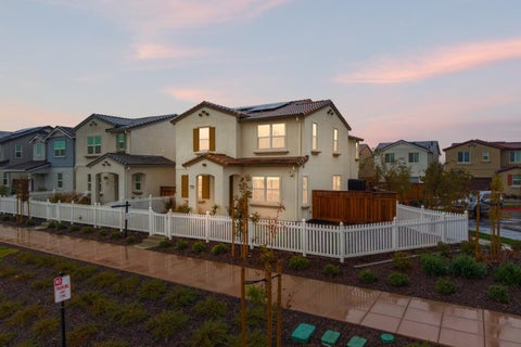 Photo of 1506 N Central Pkwy, MOUNTAIN HOUSE, CA 95391 (MLS # ML82065640)