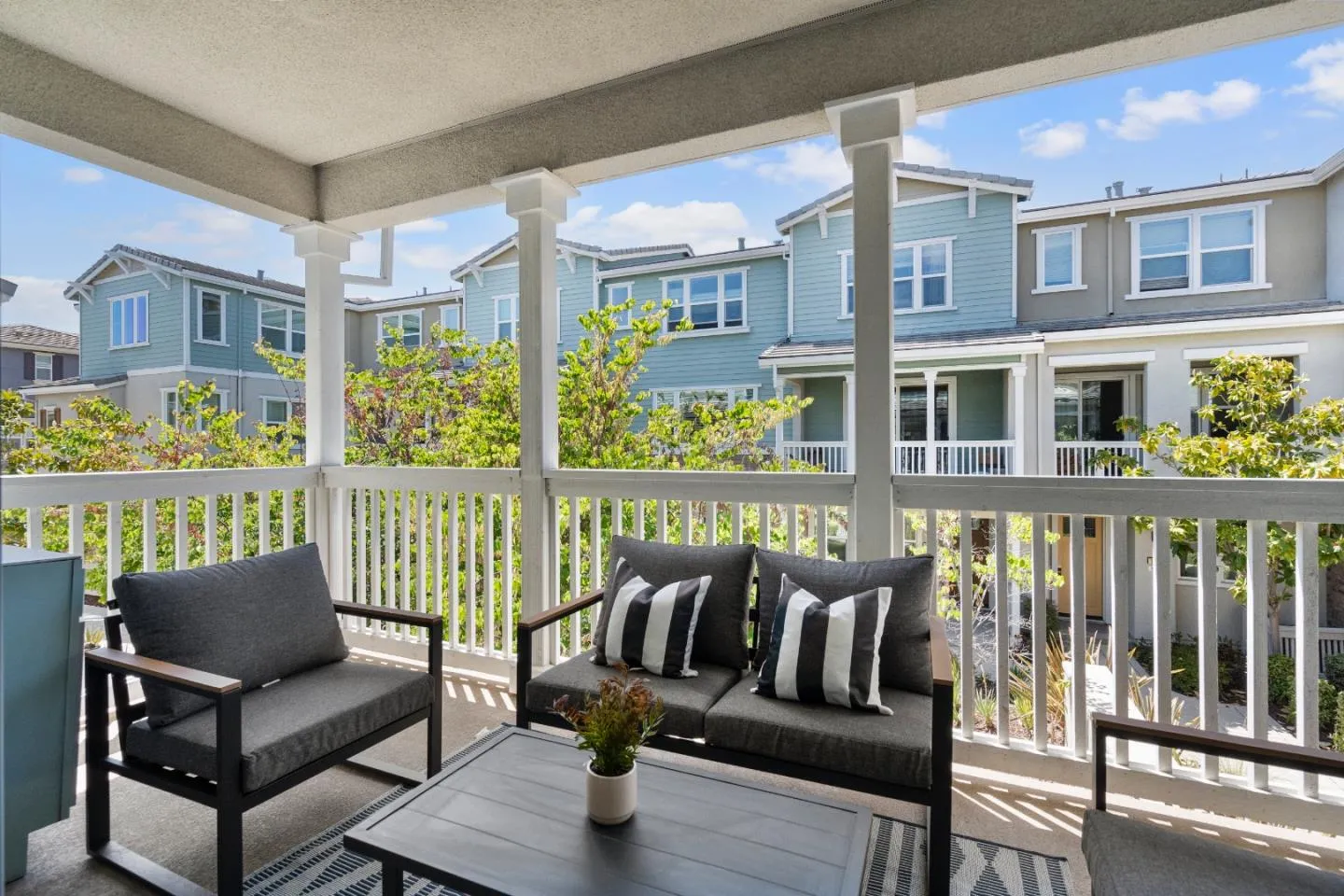 Sunnyvale, California 94086, United States, 3 Bedrooms Bedrooms, ,4 BathroomsBathrooms,Residential,Active,145704