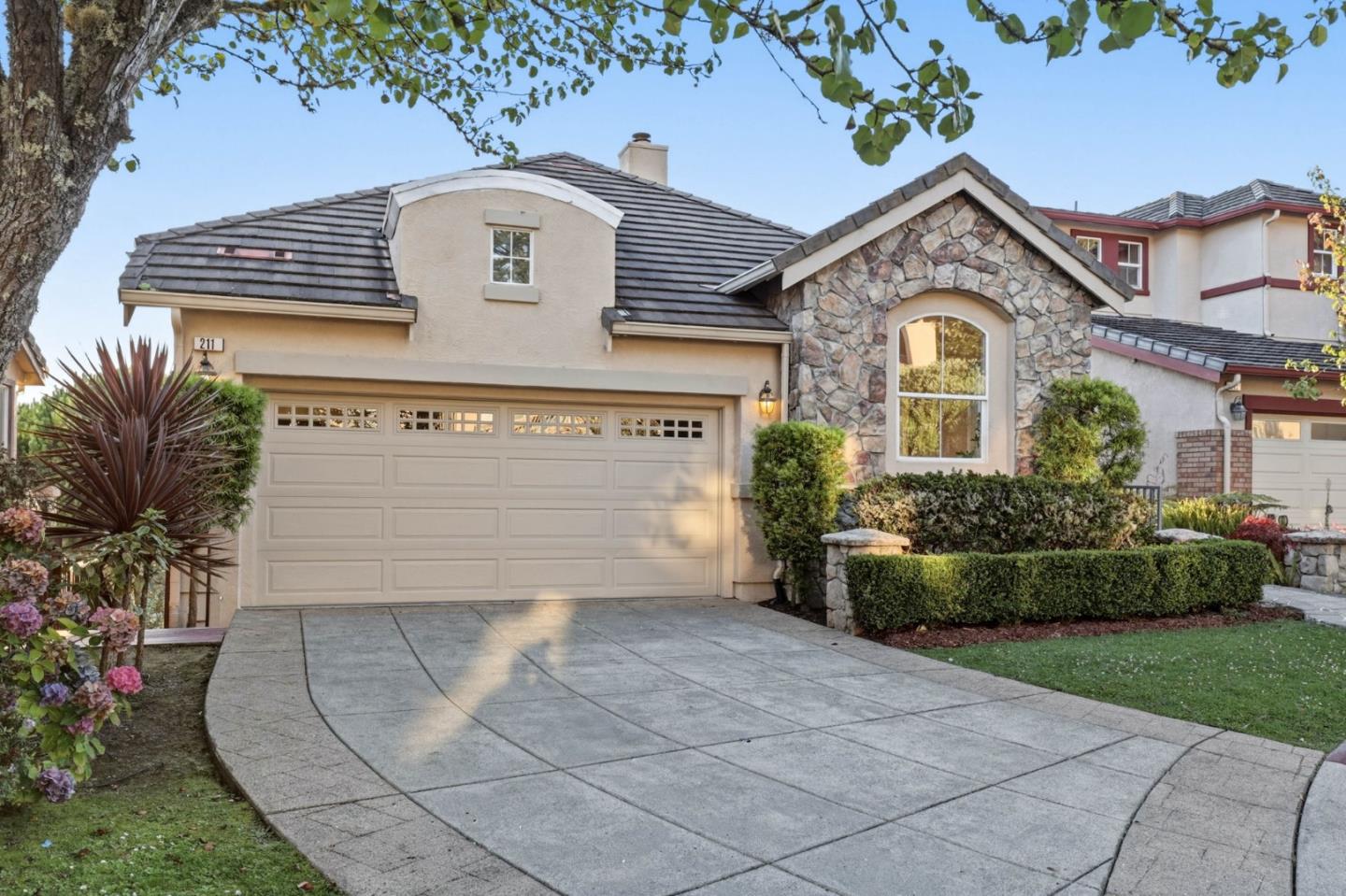 211 Sunset Court