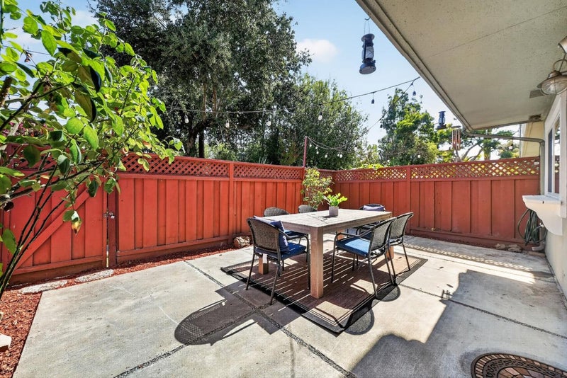 1032 Polk Lane