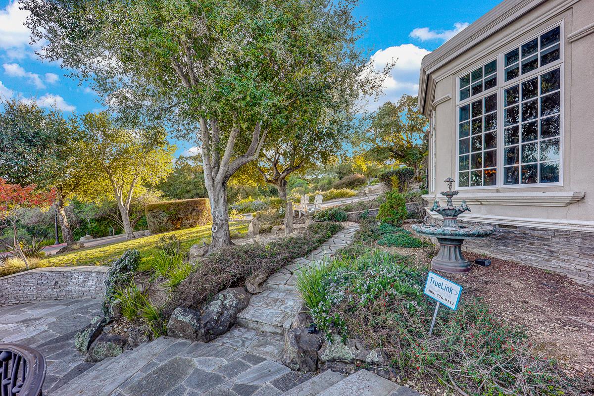 8451 Goldenrod Circle