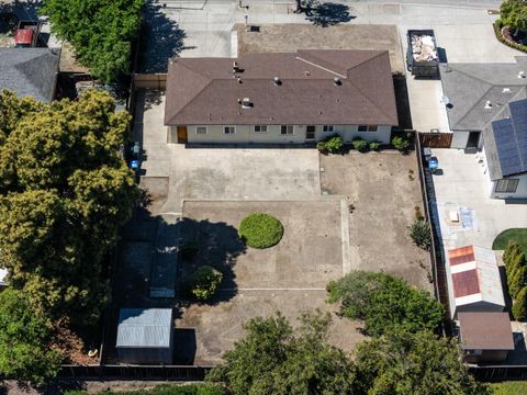 Tiny photo for 309 Tyrella Avenue, MOUNTAIN VIEW, CA 94043 (MLS # ML82041843)