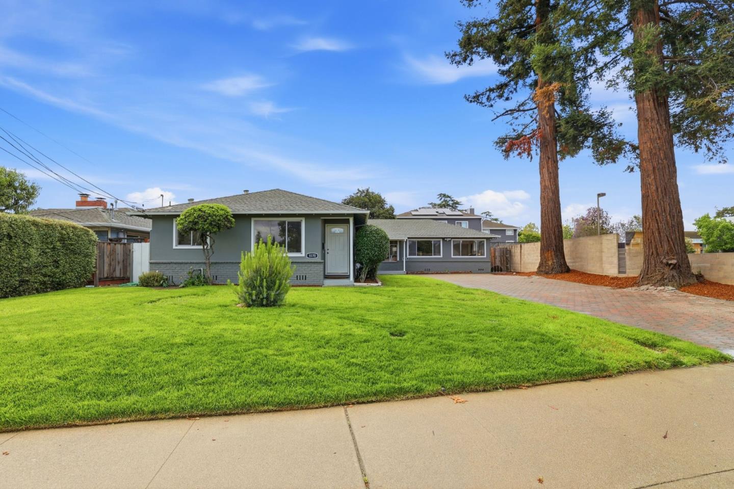 1072 Arroyo Seco Drive