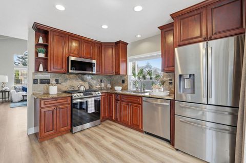 Tiny photo for 1475 Leaftree Circle, SAN JOSE, CA 95131 (MLS # ML82025533)