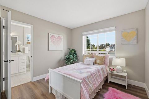 Tiny photo for 1475 Leaftree Circle, SAN JOSE, CA 95131 (MLS # ML82025533)