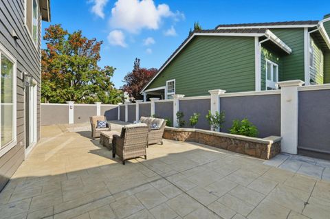 Tiny photo for 1475 Leaftree Circle, SAN JOSE, CA 95131 (MLS # ML82025533)