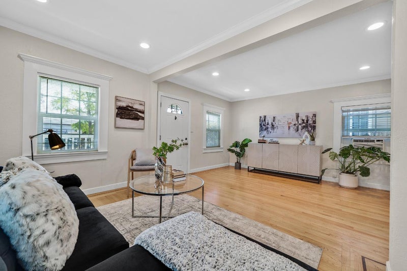 621 Macarthur Avenue