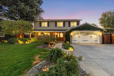 Photo of 434 Devon Court, SAN RAMON, CA 94583 (MLS # ML82025943)