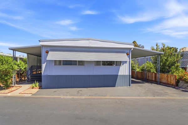 1520 E CAPITOL EXPY, SAN JOSE, CA 95121 - Image f549f4a015b062cc4a72205802b6e441/2983551083