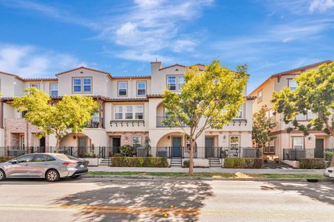 Photo of 522 S 22nd Street, SAN JOSE, CA 95116 (MLS # ML82009272)
