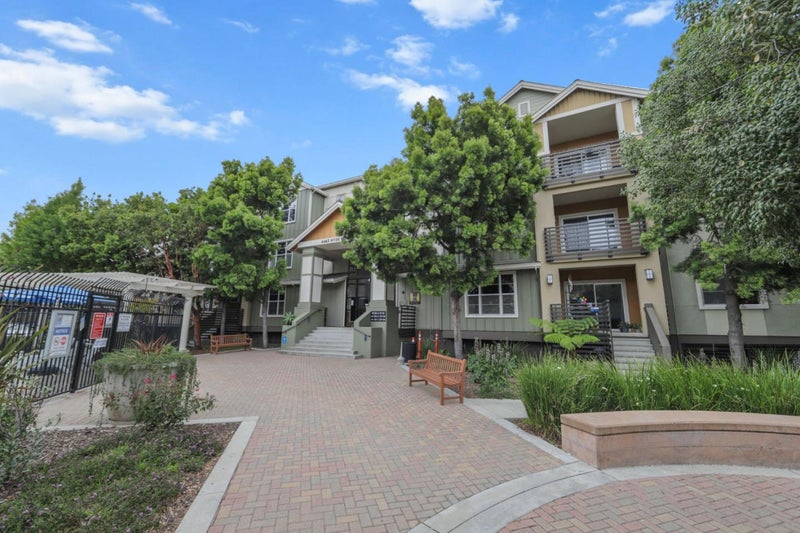 4463 Hyde Common 306