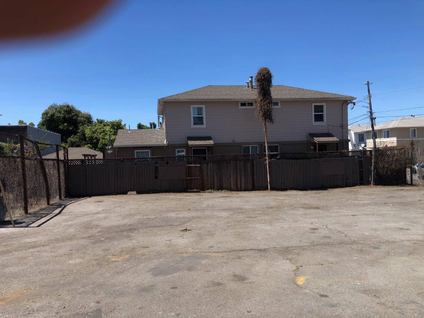 5325 San Pablo Avenue