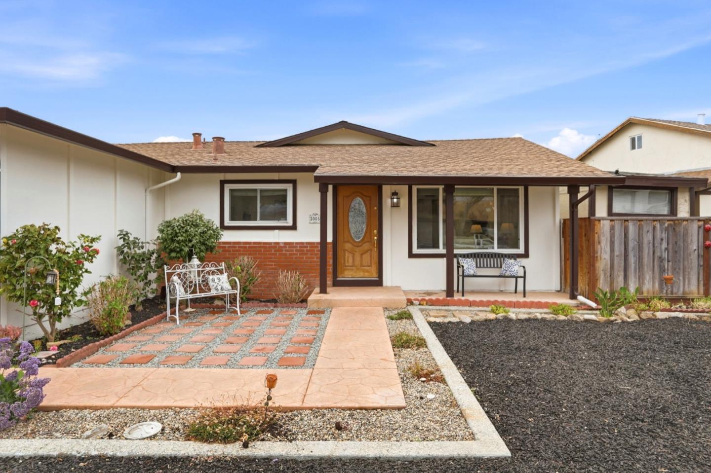 3005 Almond Drive