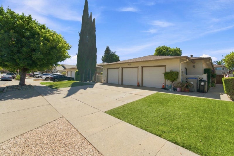 5871 -73 El Dori Drive