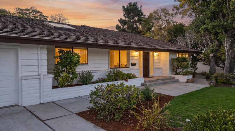 21 San Fernando Circle