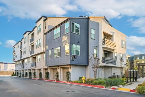 Tiny photo for 621 Blackbury Lane, San Jose, CA 95133 (MLS # ML82030081)