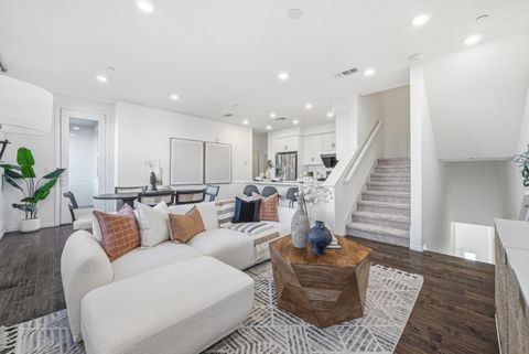 Tiny photo for 621 Blackbury Lane, San Jose, CA 95133 (MLS # ML82030081)