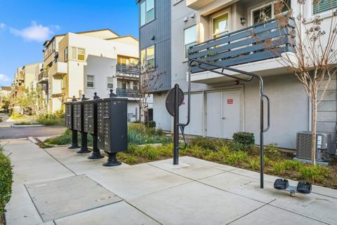 Tiny photo for 621 Blackbury Lane, San Jose, CA 95133 (MLS # ML82030081)