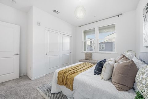 Tiny photo for 621 Blackbury Lane, San Jose, CA 95133 (MLS # ML82030081)