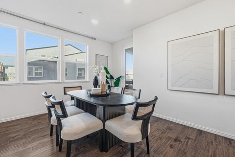 Tiny photo for 621 Blackbury Lane, San Jose, CA 95133 (MLS # ML82030081)