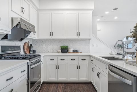 Tiny photo for 621 Blackbury Lane, San Jose, CA 95133 (MLS # ML82030081)