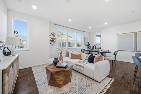 Tiny photo for 621 Blackbury Lane, San Jose, CA 95133 (MLS # ML82030081)