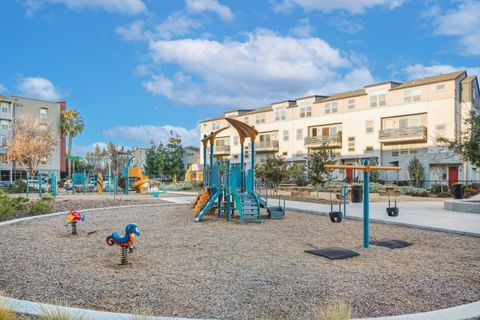 Tiny photo for 621 Blackbury Lane, San Jose, CA 95133 (MLS # ML82030081)