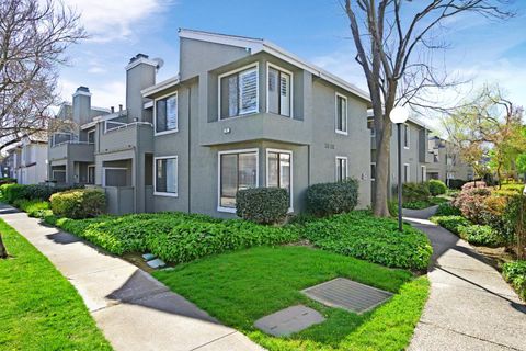 Photo of 39921 Parada Street #A, NEWARK, CA 94560 (MLS # ML82045409)
