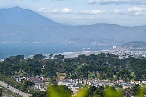 Photo of 31 Avalon Drive, Daly City, CA 94015 (MLS # ML82037522)