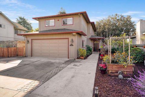 Photo of 2200 Pelican Crest, SANTA CRUZ, CA 95062 (MLS # ML82028477)
