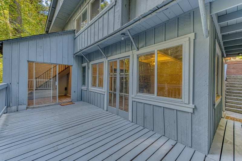 46 Woodwardia Avenue
