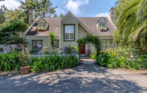 Photo of 212 Angelita Avenue, PACIFICA, CA 94044 (MLS # ML82051779)